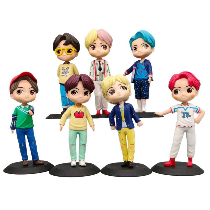 魅力的な少年グループ BTS 第二世代 Q バージョン人形フィギュアかわいい人形大型人形装飾品車の装飾品クロスボーダー|undefined