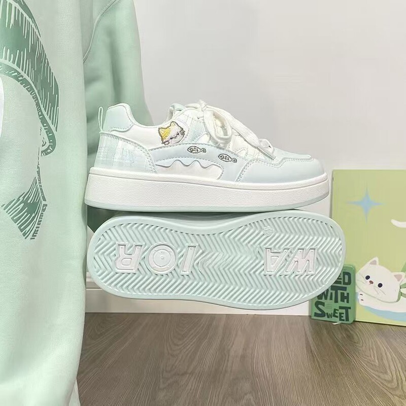 Niche Design Thick-Soled Sneakers for Women 2026 Spring New Cartoon Cat Cute Versatile Casual White Shoes