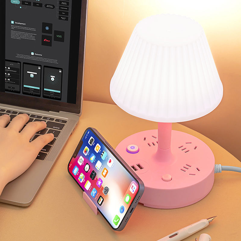 Lámpara de escritorio multifuncional enchufe de lámpara de cabecera protector de ojos integrado luz de cabecera de cama multi-engranaje luz fría y cálida doméstica LED lámpara de dormitorio al por mayor