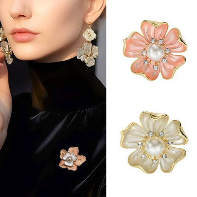 Camellia Brooch with a High-End, Luxurious Feel, Super Beautiful Enamel-Painted Floral Design, Anti-Exposure Pin for Women