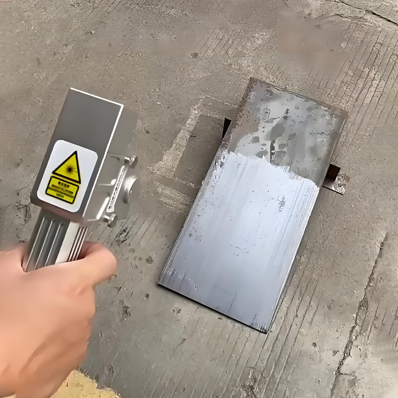 ハイパワー 2000 ワット水冷ポータブル小型金属錆とペイント除去機工業用 3KW ハンドヘルドレーザー洗浄機|undefined