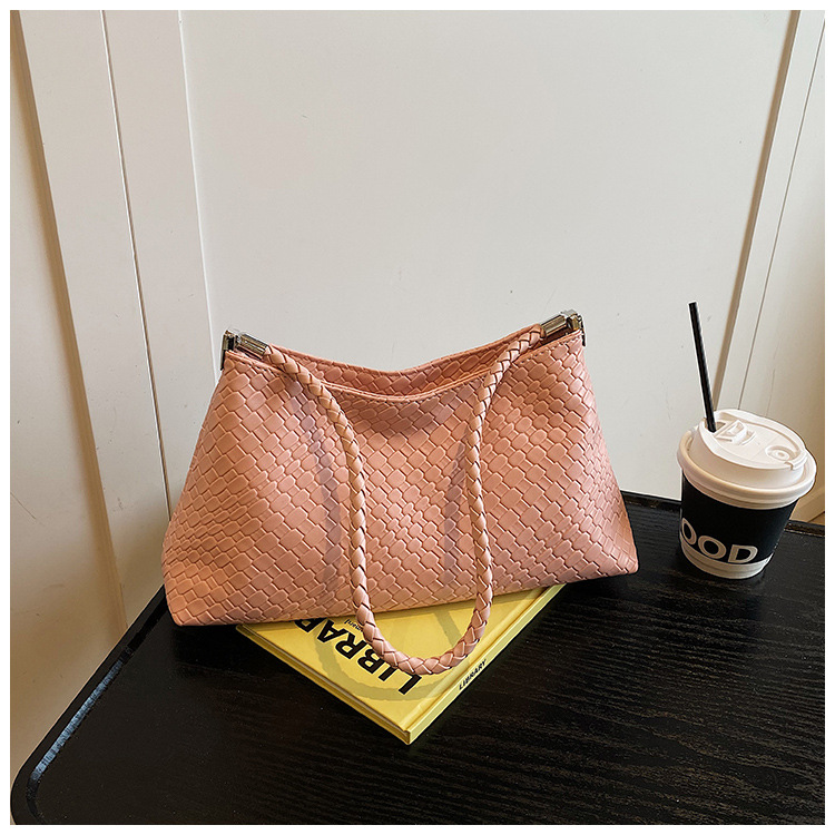 Solid color casual woven pattern large-capacity fashionable 2025 retro new style, elegant underarm bag, single-shoulder hand-carry ladies' bag undefined