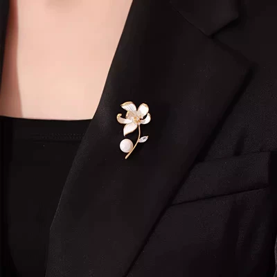 High-end Design Sense Pin Suit – Yaxa sancaqları