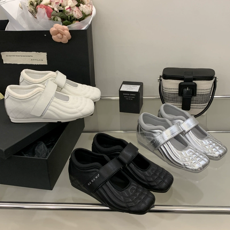 2025 новые летние балетки в стиле кэжуал с внутренним увеличением роста, морально-наглядные туфли на липучке, вырезанные туфли Мэри Джейн серебристого цвета для женщин