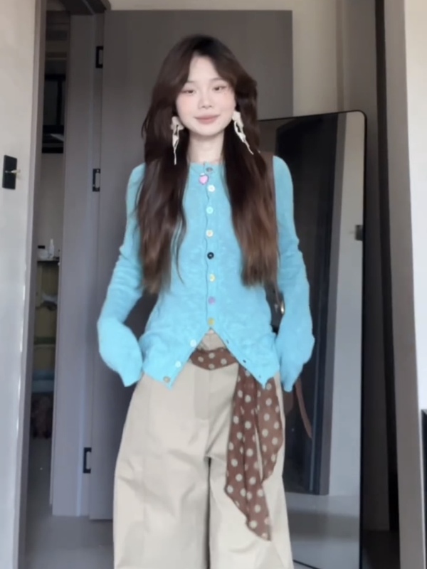 韩系清冷感蓝色长袖针织开衫女早秋季修身软糯百搭彩扣毛衣打底衫|undefined