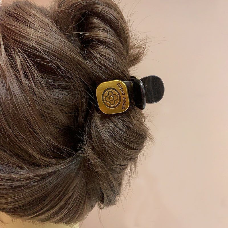 高级感サメクリップレトロ皿髪つかみクリップ赤后头部秋冬髪クリップ高ポニーテールヘアアクセサリー新|undefined