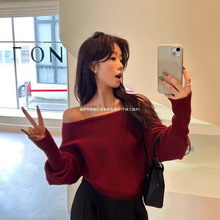 �nϵ�OӋ��Ů�bһ���I¶��ܛŴë��2025�＾�¿ɫ���^ᘿ�����
