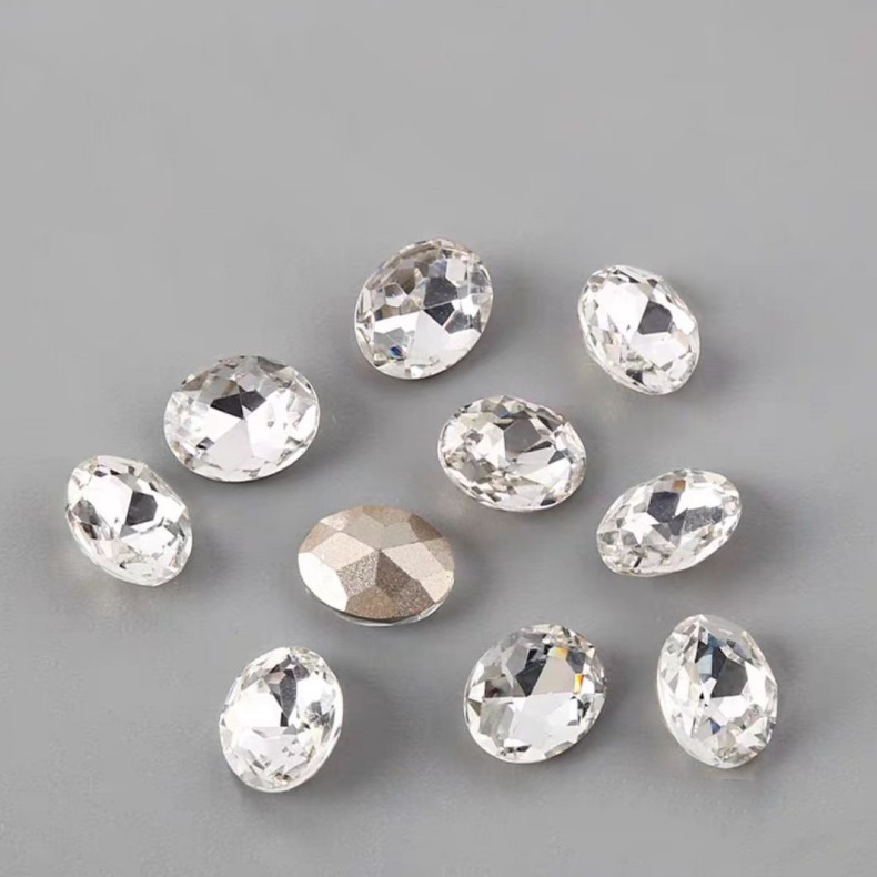 Pointed bottom white 3*5 oval