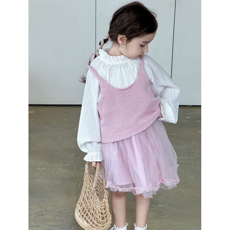 Girls' knitted sling 2024 spring new children's net red ins vest baby Korean style western style wool top