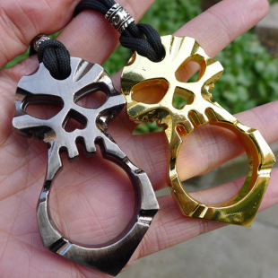 Single Finger Buckle Finger Tiger Skull Spike Protective Keychain Men's and Women's Self-Defense Fist Buckle Window Breaker Alloy Hand Brace