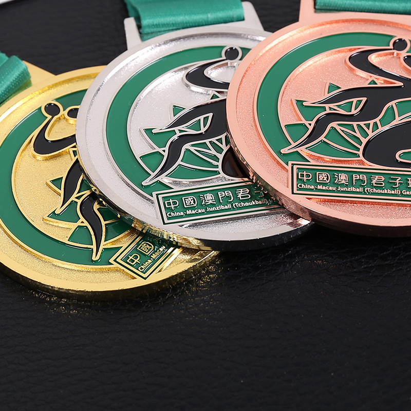 Fábrica al por mayor nueva maratón en blanco creativo juegos conmemorativos hoja de oro medalla de metal personalización