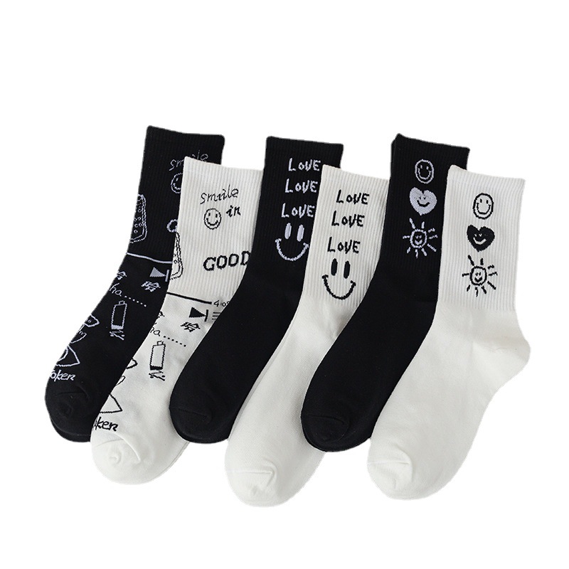 Unisex/Men and women can be all-match solid color tube socks