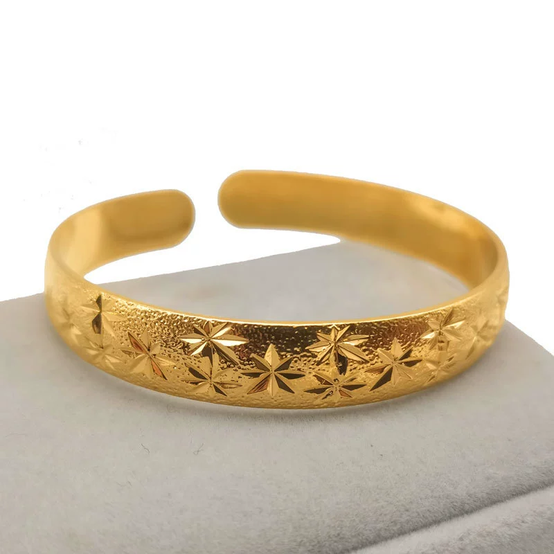Fashionable modern brass women's bracelet - 10mm wide cuff with starburst engraving pattern