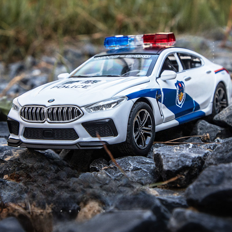 【Boxed】Chimei M8 Police Car Version Six-Door Alloy Sound and Light Bouncing Model Toy for Children C317