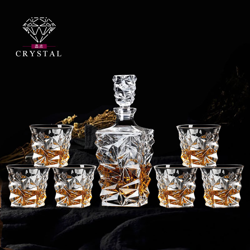 Comercio exterior transfronterizo suministro de alta calidad de vidrio de cristal checo whisky taza de vino casero decanter set de vino
