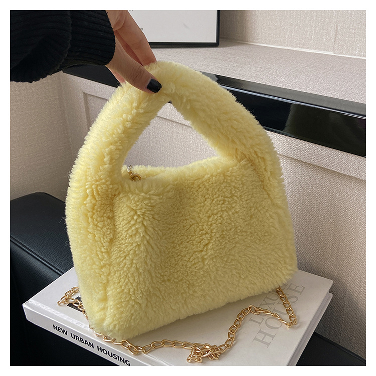 Pluche niche-ontwerp Dameskleurige crossbody Nieuwe herfst- en winterhandtas 2023 Chain pluchen tas_voghion.com