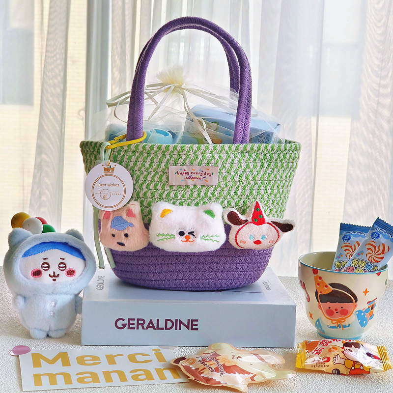 Ten-Year-Old Kidsren's Birthday Souvenirs, Kindergarten Graduation Gifts, Whole Class Sharing Kidsren's Full Moon and Hundred-Day Banquet