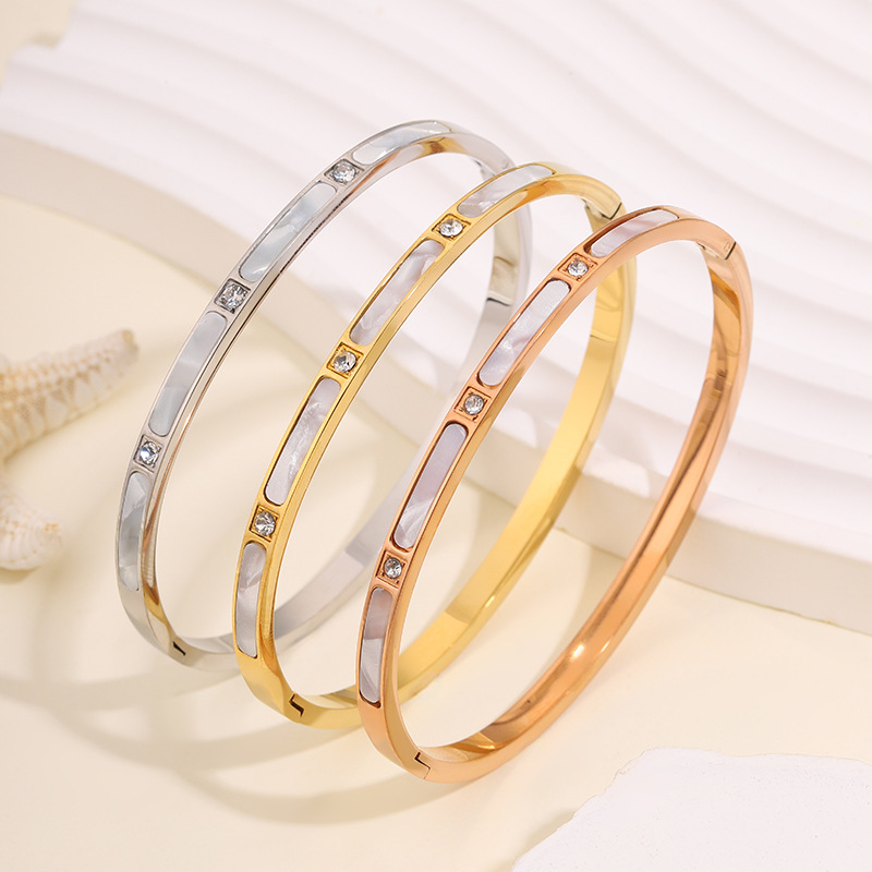 Brazalete de acero inoxidable conchas espaciadas brazalete de diamantes para niñas de alto nivel brazalete de oro rosa joyas de venta caliente transfronterizas