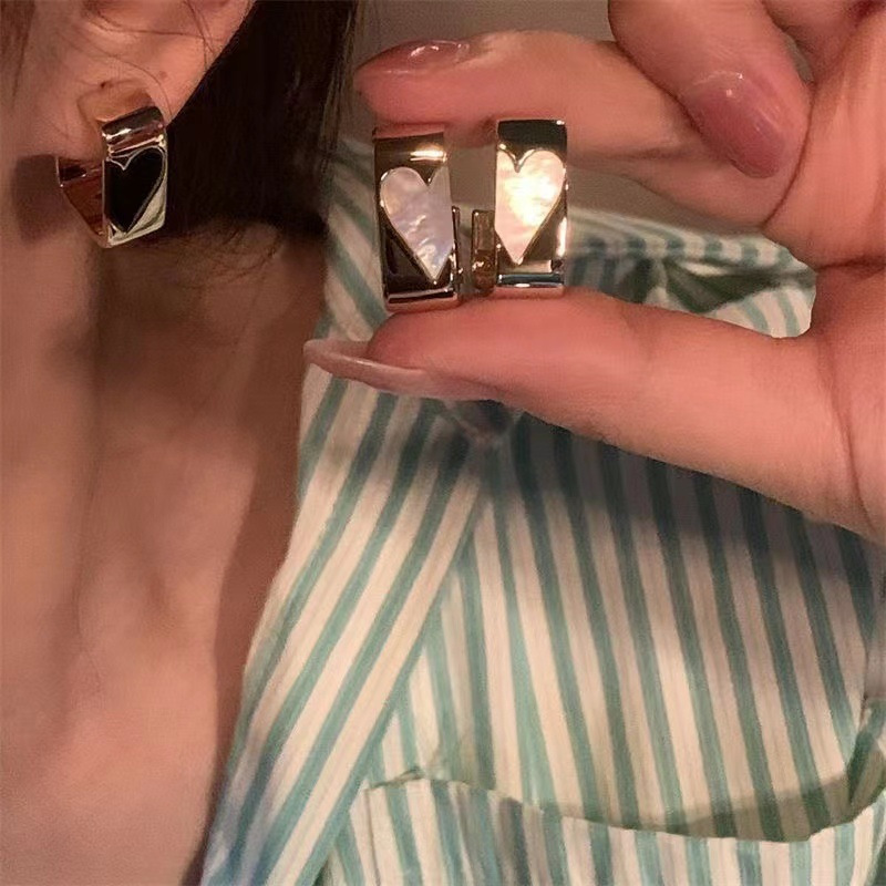 Small design elegant universal earrings