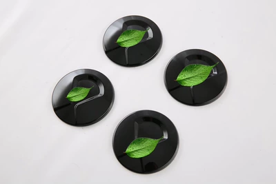 Şüşə kənarı xromları/moldingləri: Wind Knife, Wheel Hub Emblem - piano-black-wheel-hub-label-4m