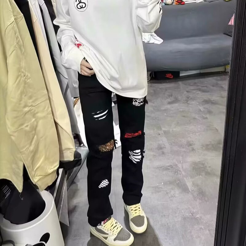 Black Light Luxury Jeans with Leopard Print Patchwork, Cashew Patch, High Street Slim Fit, Trendy Ripped Long Pants, Skinny Stretch Black Light Luxury Jeans with Leopard Print Patchwork, Cashew Patch, High Street Slim Fit, Trendy Ripped Long Pants, Skinny Stretch
