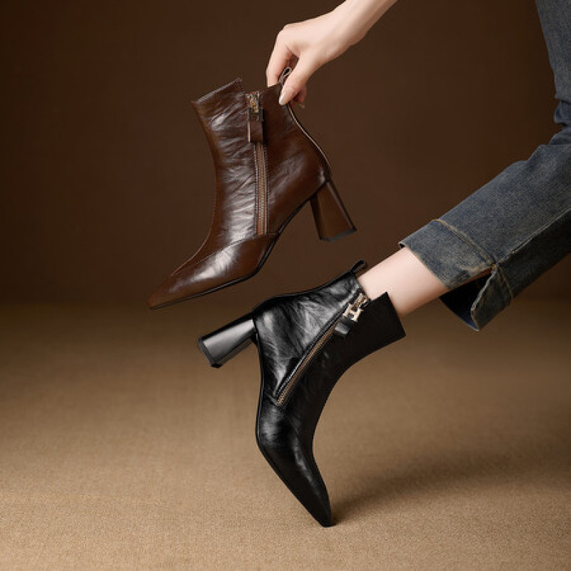 真皮尖头高跟短靴女秋冬加绒复古侧拉链粗跟马丁靴女士棕色瘦瘦靴