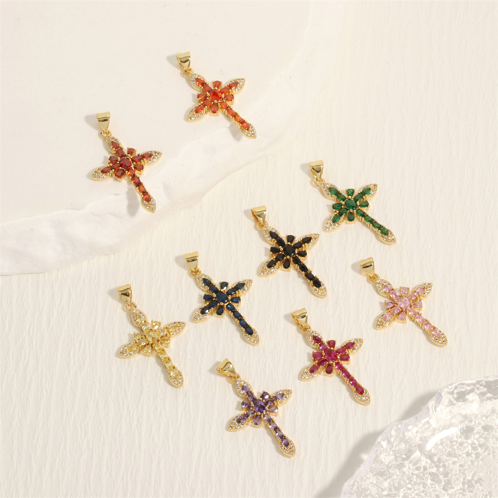 1 Piece 31 * 21mm Copper Zircon Gold Plated Cross Pendant display picture 2