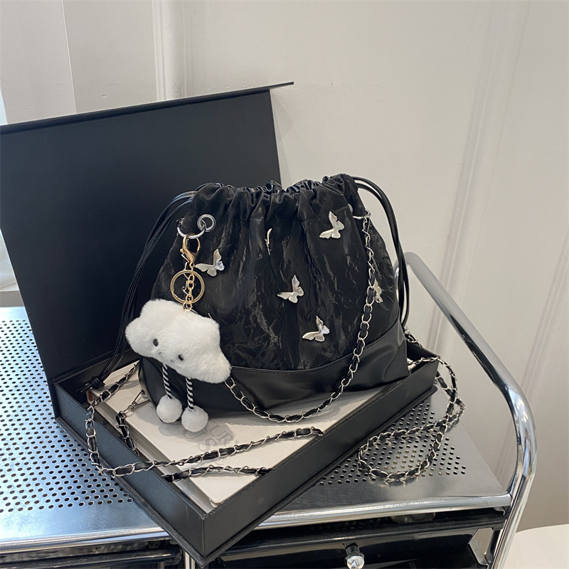 Bolso plateado para mujeres 2024 nueva moda bolso de hombro de alta calidad bolso de cadena bolso de verano mochila rojo