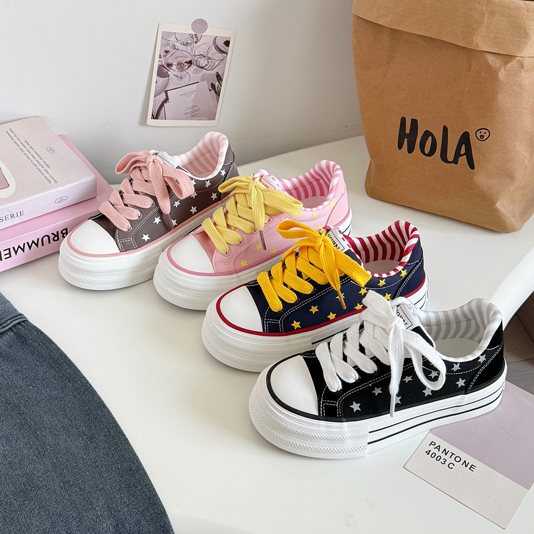 Korean-style thick-soled star canvas shoes for women 2026, fashionable versatile round-toe lace-up casual shoes, Korean style H1576
