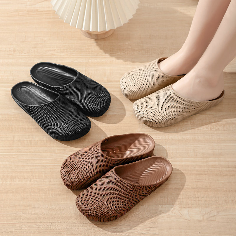 Fashionable breathable women's slippers flat