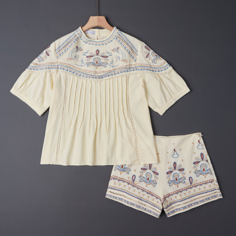 2026 Spanish single comfortable heavy-duty colorful embroidered round-neck casual short-sleeve top and shorts set 266-5