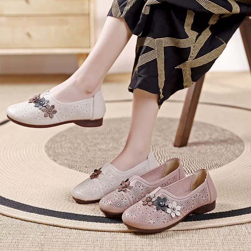 Мама 2025 женская обувь новый средний и пожилой нескользящая, износостойкая и удобная женская кожаная обувь мягкая плоская подошва женская обувь