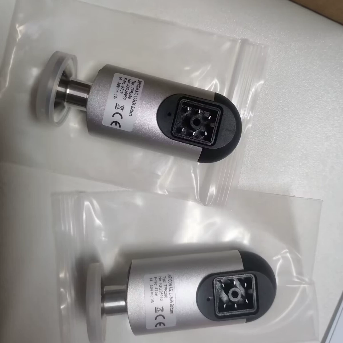 Вакуумметр TPR280 Infkon IGG26950