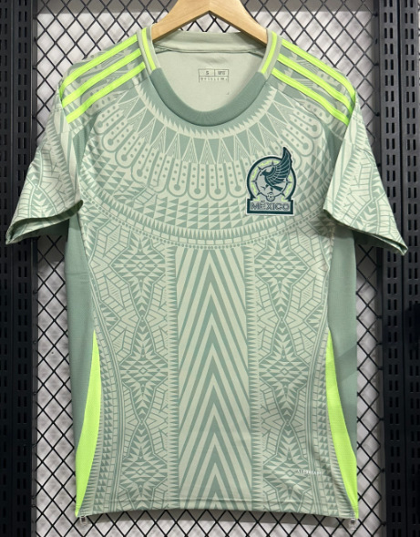 Una pieza de camiseta 2425 equipo nacional México Italia Brasil España Portugal uniforme de fútbol bordado