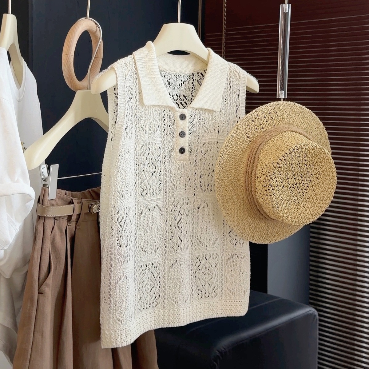 Women's Slim Fit Knitted Vest Apricot Polo Collar Hollow out Sleeveless Top High End Fashionable Versatile New Summer Style_ecoleips.com