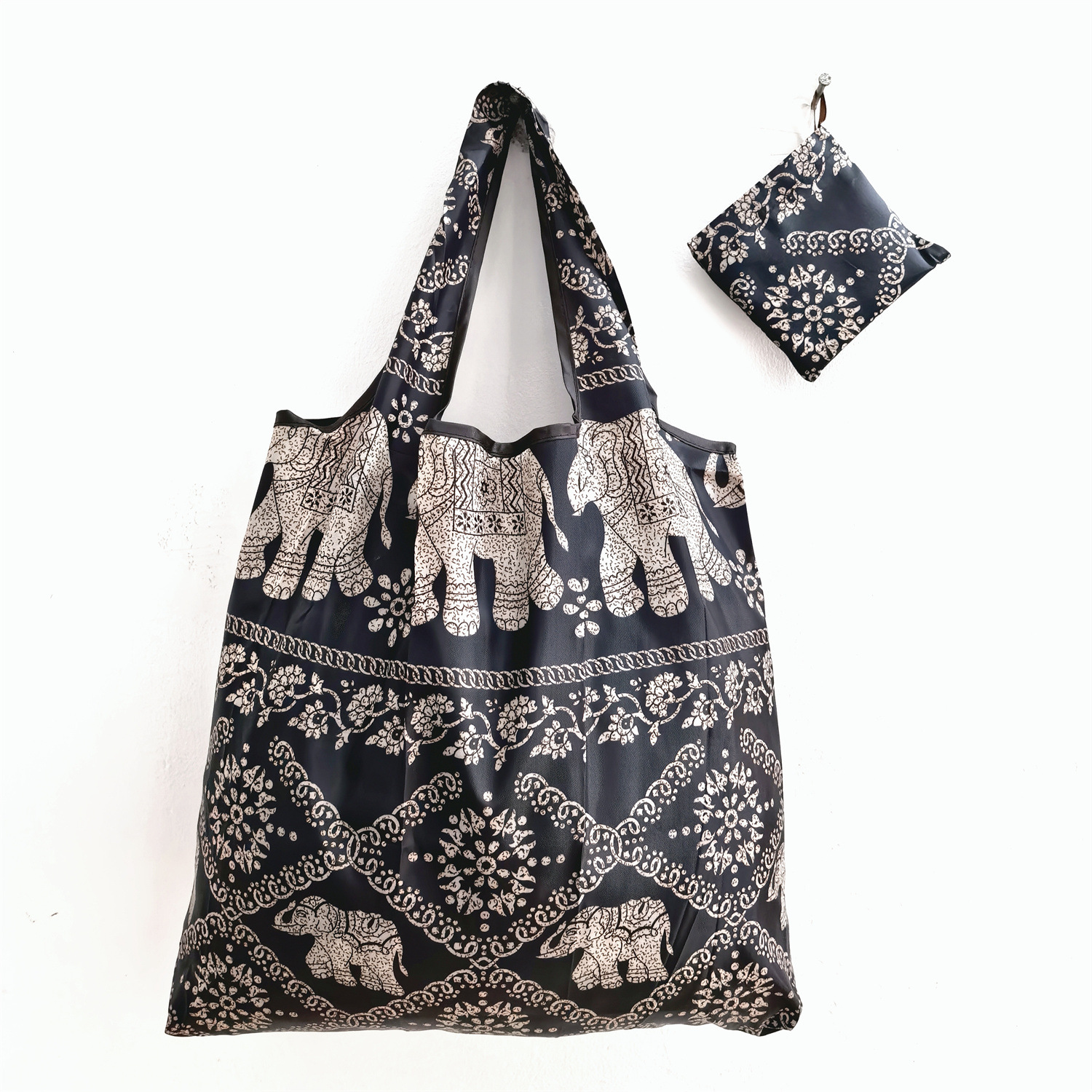Bolso de compras de supermercado mediano de dibujos animados bolso verde bolso de moda bolso de compras plegable Portátil Bolsa de nylon impermeable image 79