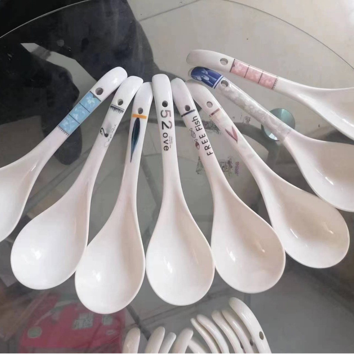 핸들 패턴 숟가락 200 상자 (고객 서비스를 찾는 라디오 색상)