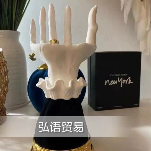 Cross-border new product witch hand candlestick resin ornaments joint hand tray crafts furniture desk decoration ready stock