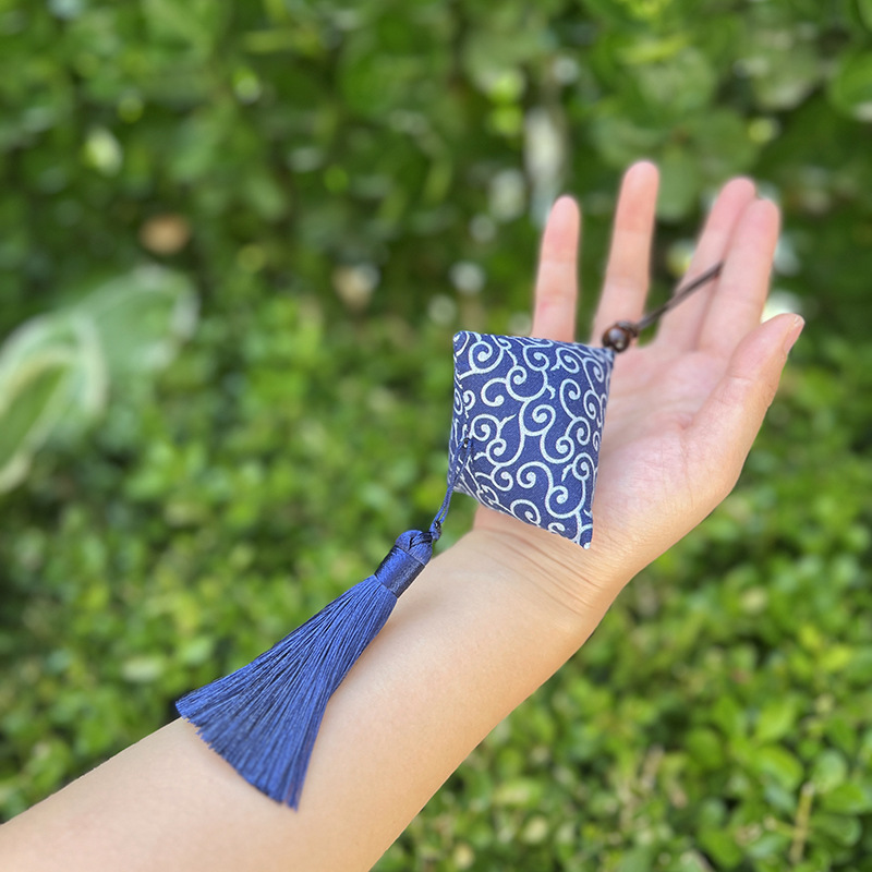 Boat Boat Festival Zongzi saco de tela hecha a mano DIY material paquete de hoja de moxiyi colgante antiguo colgante de automóvil creativo