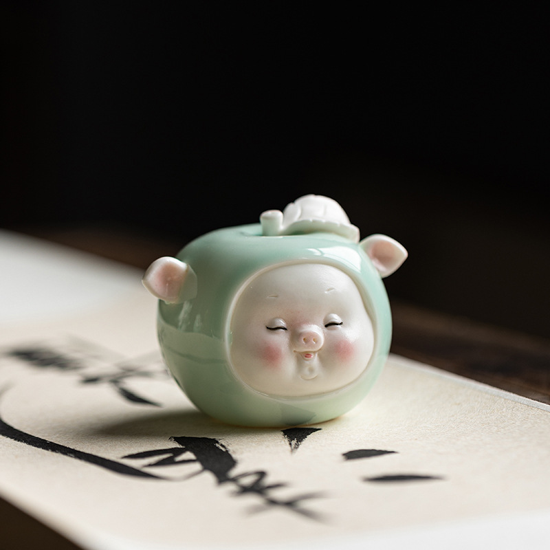 创意平安小猪摆件可爱陶瓷工艺品家居客厅桌面装饰品车载祝你平安