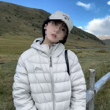 排骨羽绒服女短款轻薄2025年冬季新款加厚休闲运动连帽外套灰色
