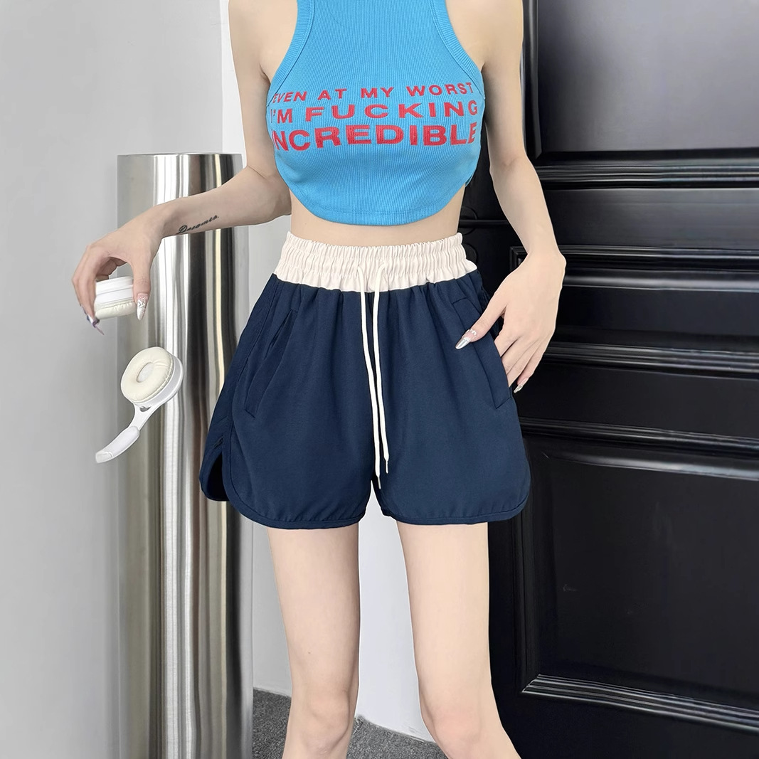 Short tiro alto entallado