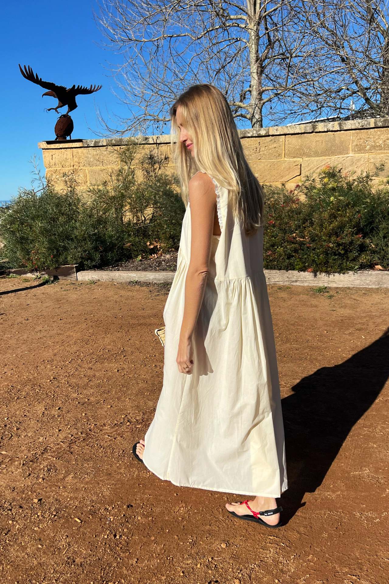 B (3).jpg