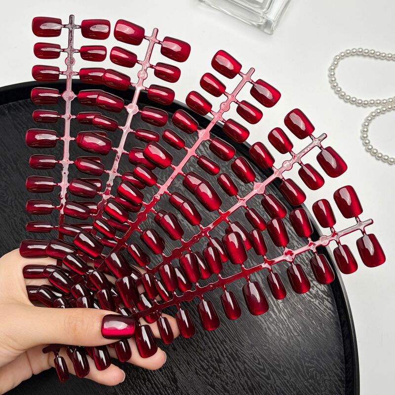 [30 Pieces] Whitening Cherry Wearable Nails Cat Eye Manicure Nails New Short Square Short Pre-Made Semi-Finished Products