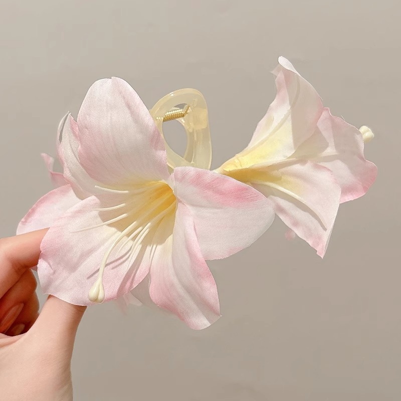 Fresco nicho clip para el cabello femenino super hermoso estereoscópico lirio clip de agarre de flores son un lado suave y dulce clip de pescado