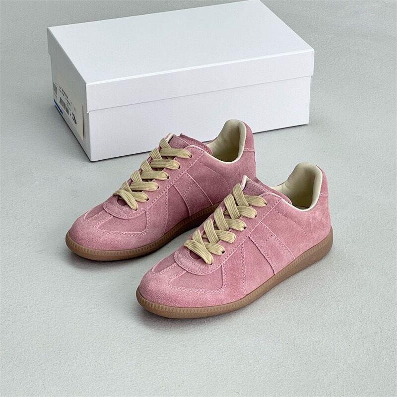 東莞の靴の小さい大衆の純原のmm6本革はスポーツのレジャーの女性の靴の新しい配色の阿甘の靴の復古の徳の訓練の靴を結びます。|undefined