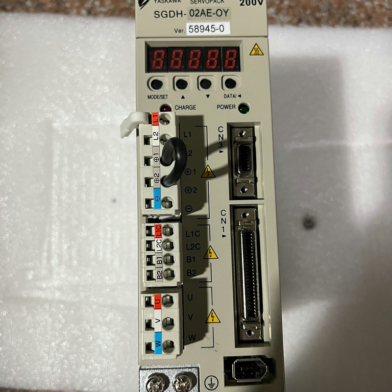全新原装YASKAWA安川  SGDH-02AE-OY  伺服驱动器电机欢迎询价