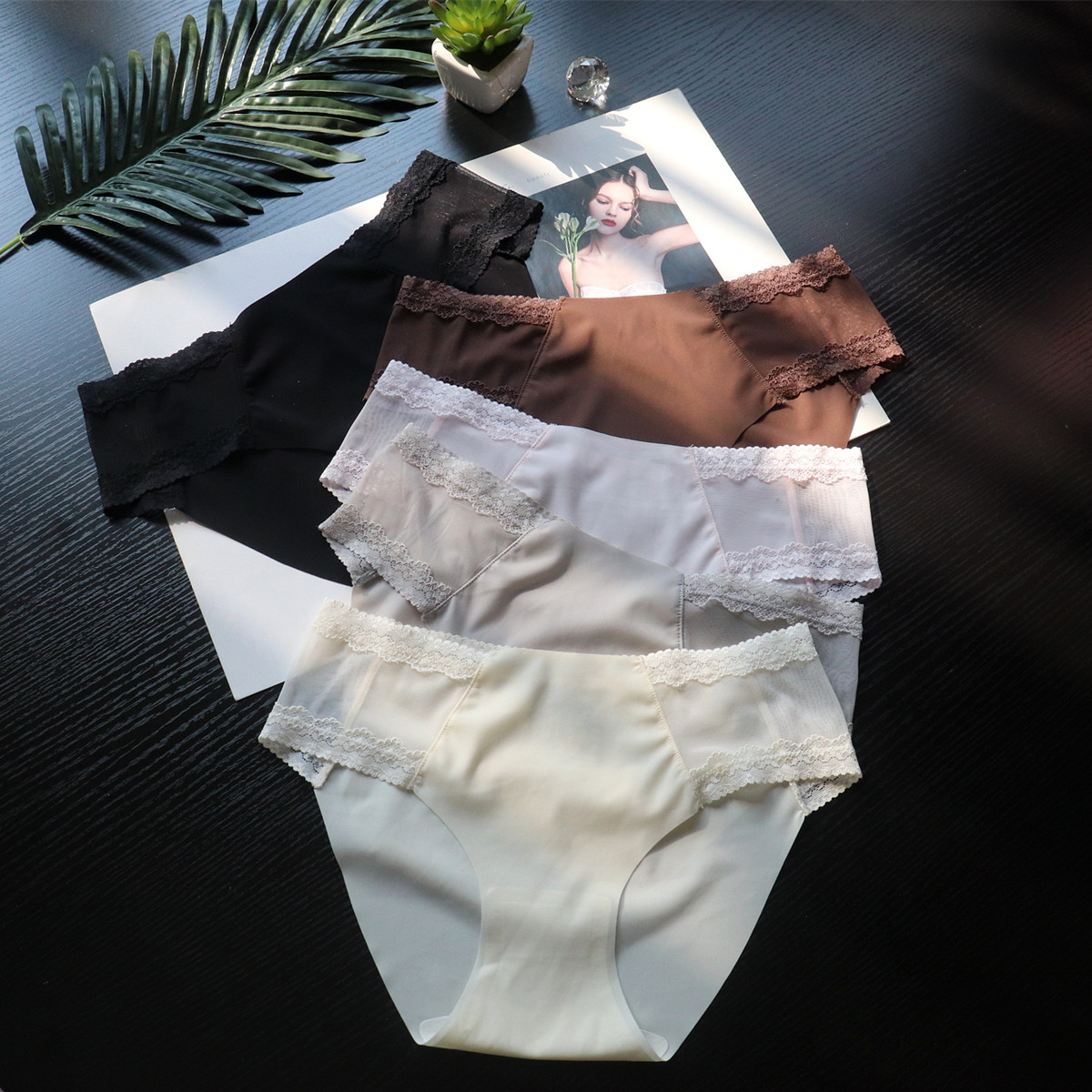 Original European and American Thin 7A Antibacterial Mesh Lace Traceless Sexy Underwear Low Waist Breathable Ladies Briefs Class A