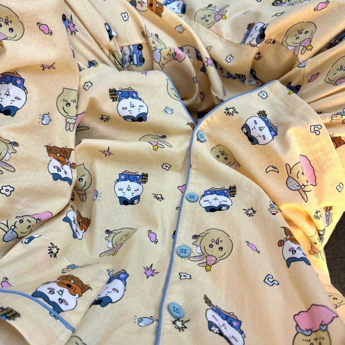 Pijamas japoneses para mujeres nuevos lindos dibujos animados, gemidos, Jikawa dulce conjunto de ropa casera, primavera comercio exterior al por mayor