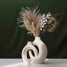 北欧陶瓷白色花瓶ins风创意花器插花摆件简约高级感批发欧式轻奢